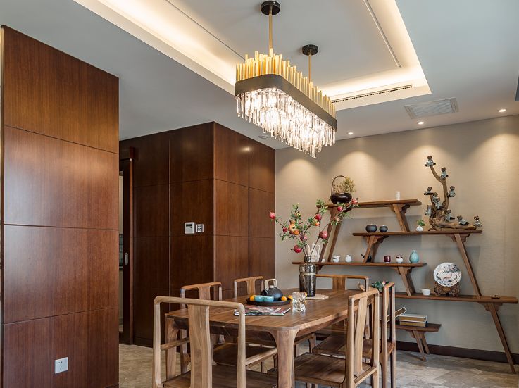 中配全铝家居，开启您的极简生活之旅